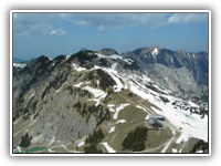 Füssener Jöchl mit Bergstation der 8er- Gondel von Grän und Sonnenalm